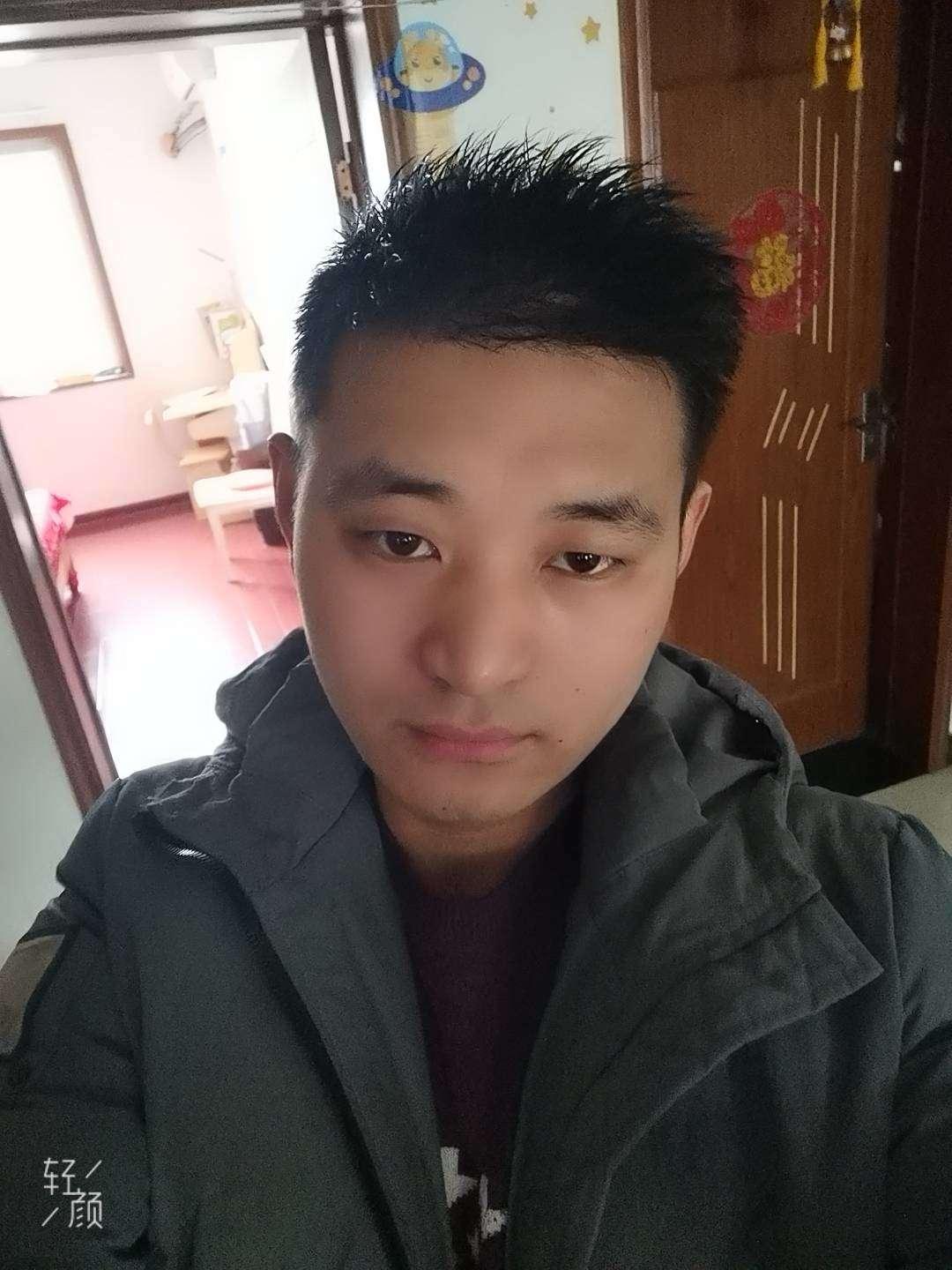 过冬就得有仪式感，不能稀里糊涂就过去了。我喜欢先捧一杯热饮，把肉桂、苹果、丁香放