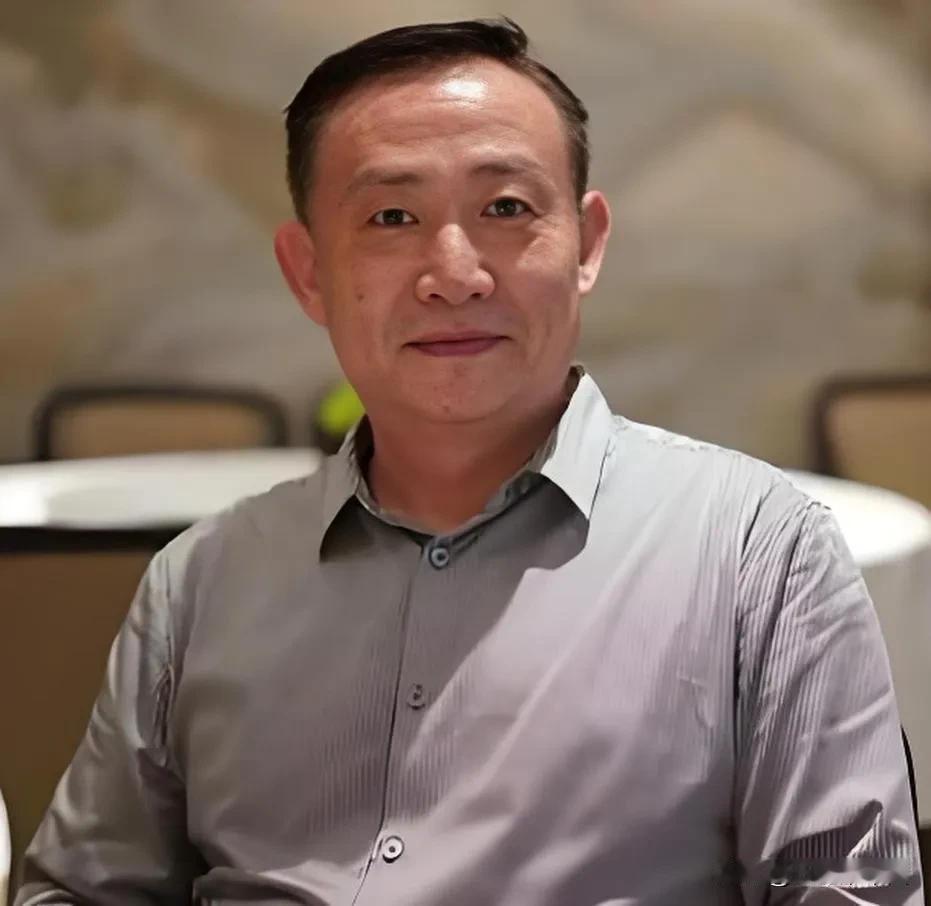 感谢卢麒元先生！掏空国内、转移资产的路子，终于要堵死了
真心佩服卢麒元先生，很多