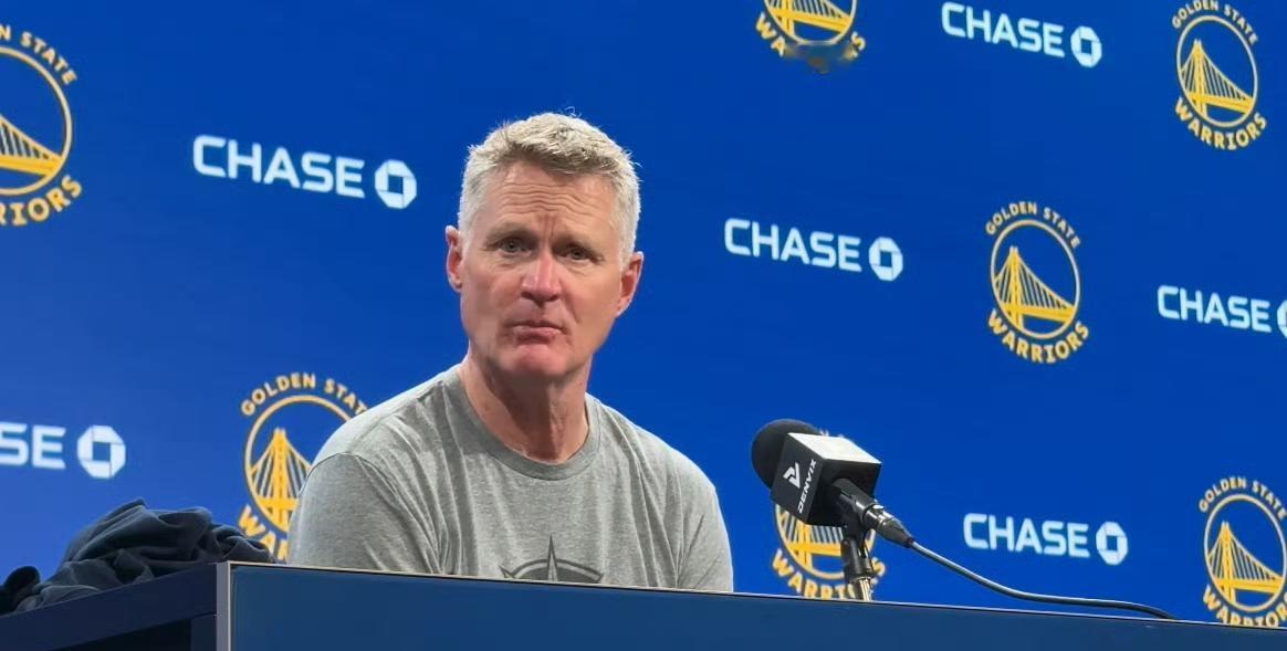 科尔在今天和太阳的赛后炮轰狄龙-布鲁克斯：

“我们亲眼看到他故意一拳打在库里的