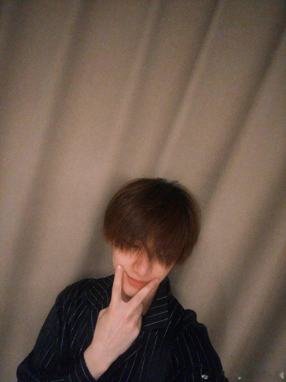 丁程鑫星光共舞✨青春燃力计划 心动时刻:“时常的惦记，温柔的语气，无理由的偏爱，