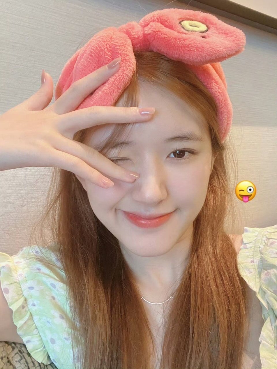 😉赵露思