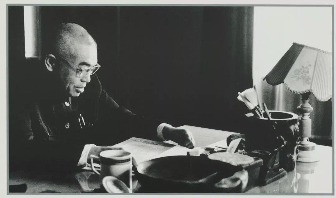 1965年，彭老总已经在北京西郊的吴家花园闲居数年，远离了他熟悉的军队和战场。一