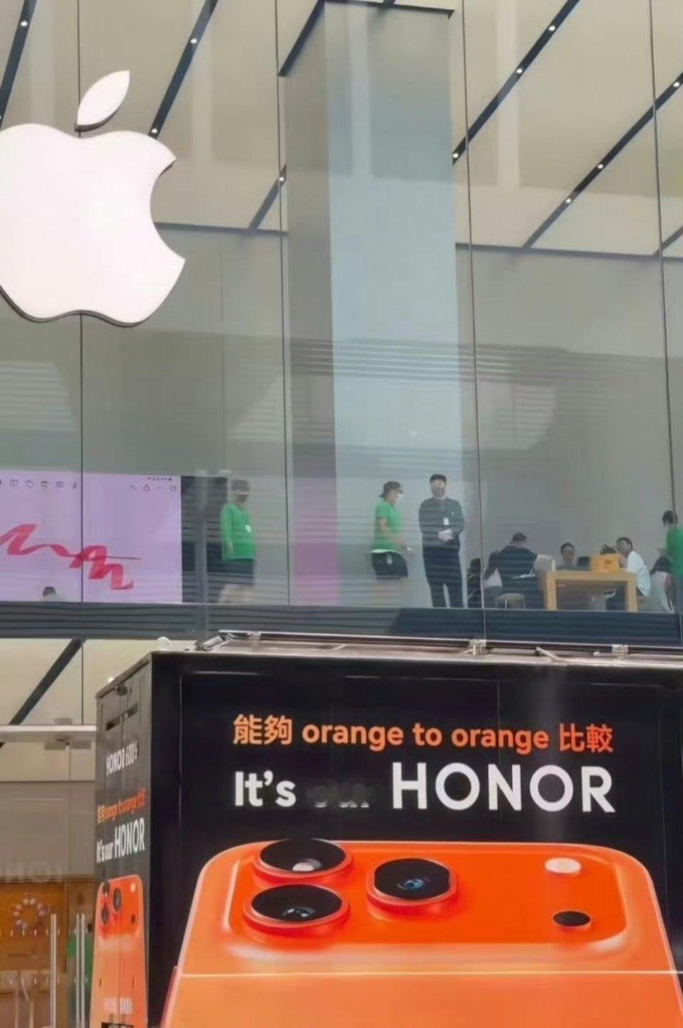 说好听点叫贴脸开大，说难听点叫不知廉耻。