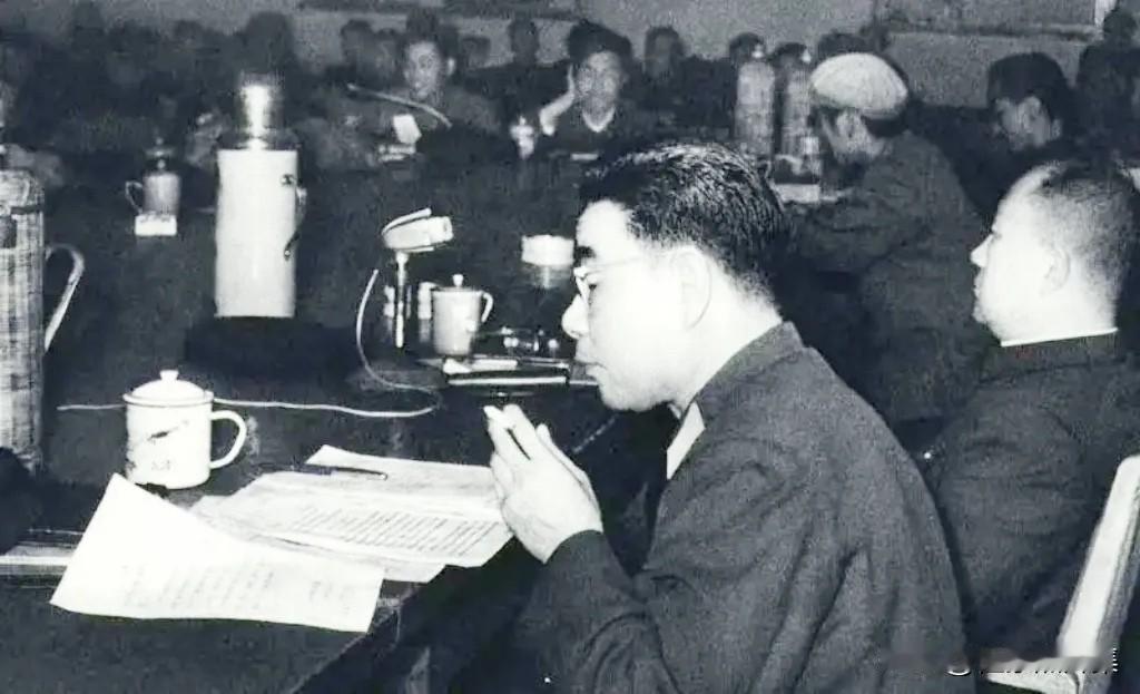 1967年1月6日，刘格平召集时任山西省军区第二政委的张日清，以及袁振、刘贯一、