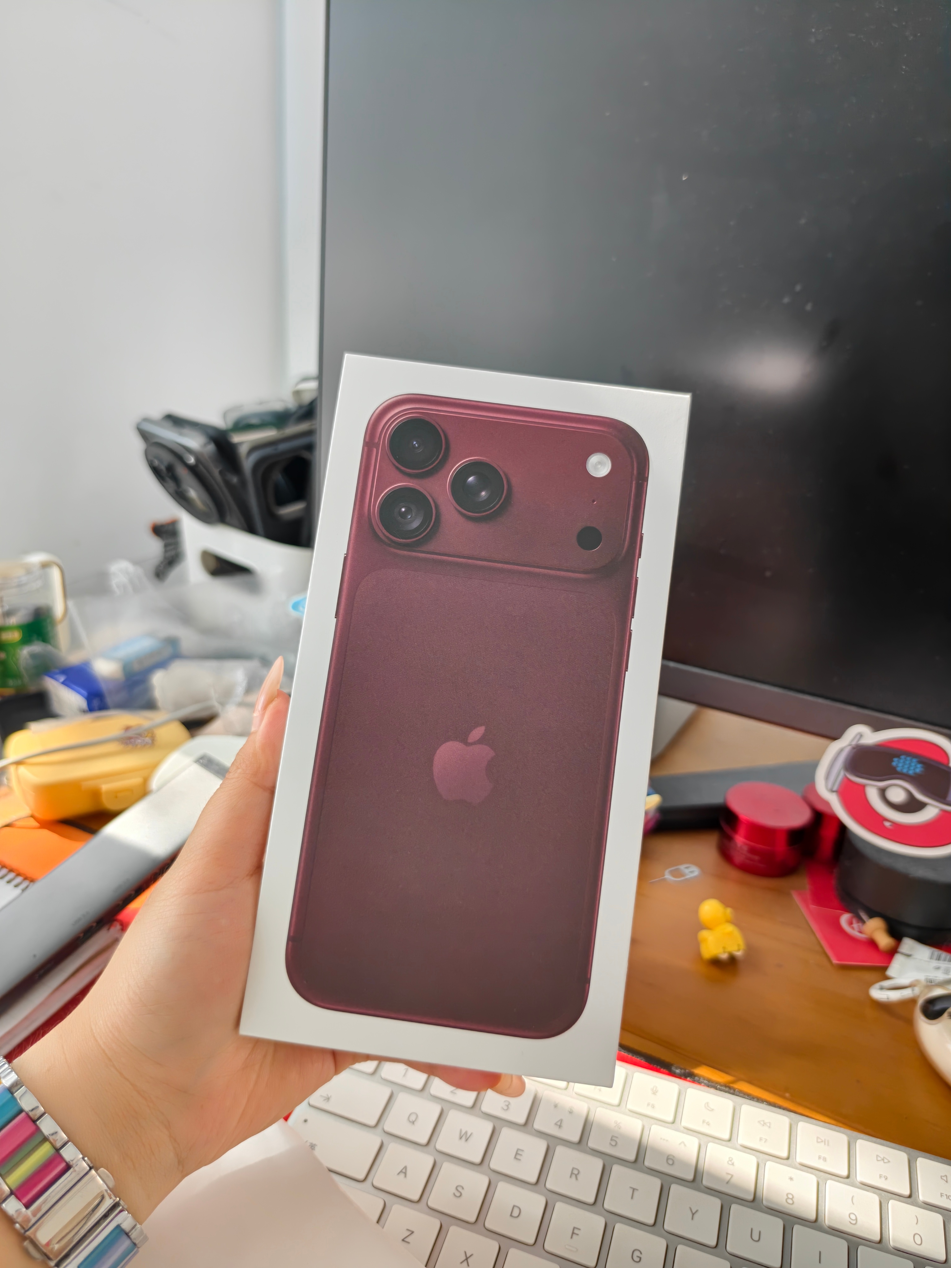 iPhone18换一万斤粮食现在的手机确实贵呀[裂开]沾老板的光第一次见到首发的