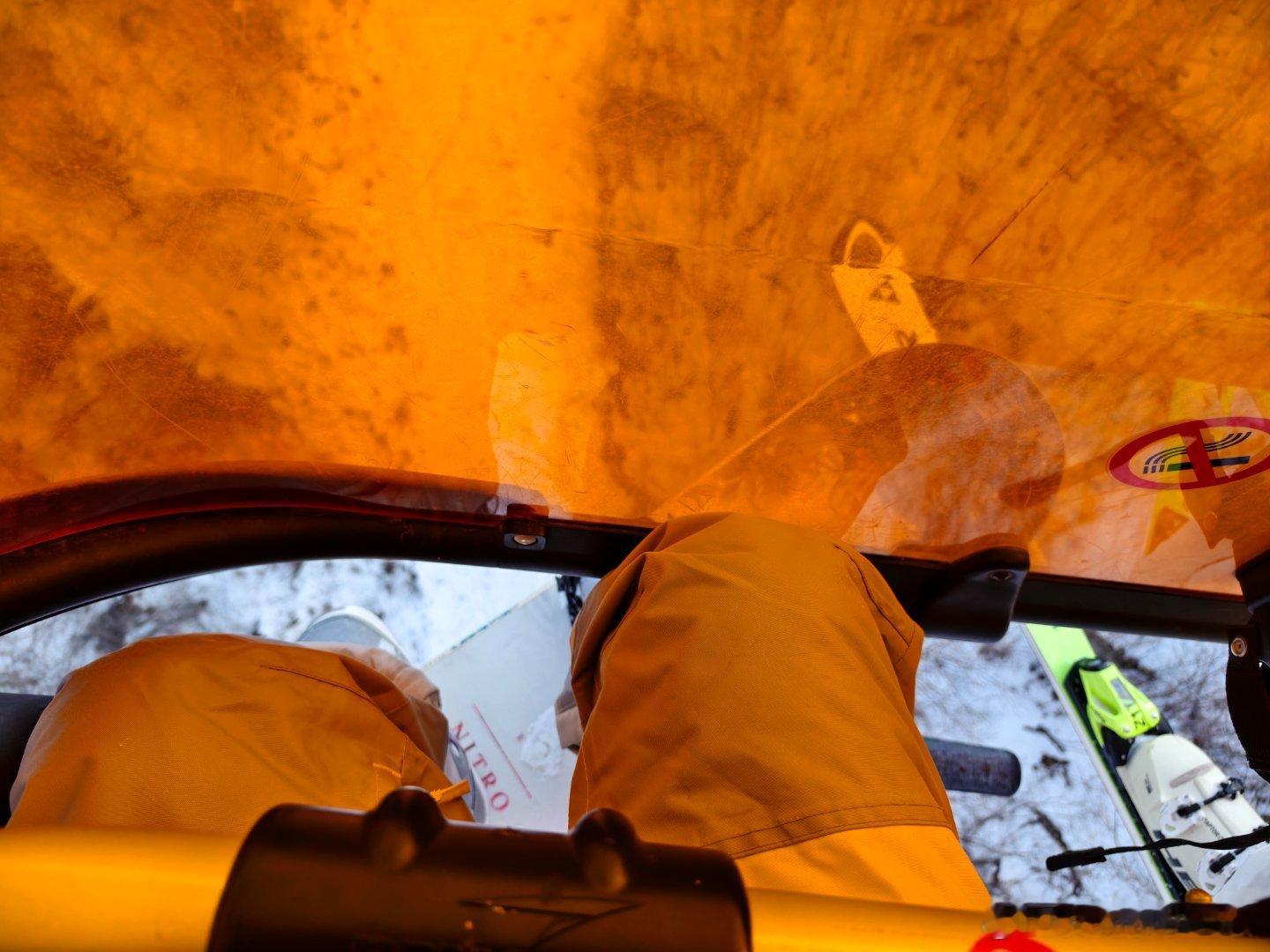 再滑一会儿就撤终于在26年1月中旬开板了终于在滑雪的第三个雪季找到了滑雪的乐趣！