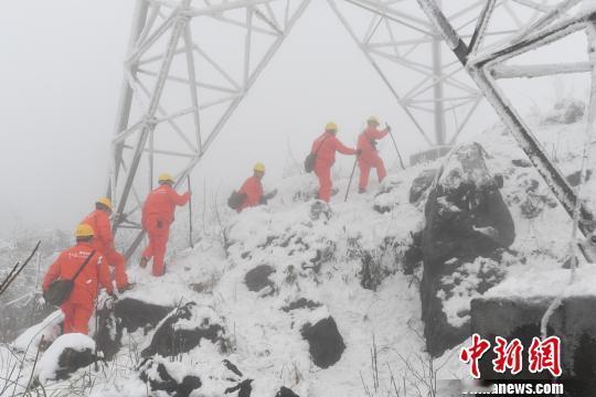 秋日寒潮骤至：我们该如何应对这场"不速之寒"
 
国庆刚过，北方多地便在一夜之间