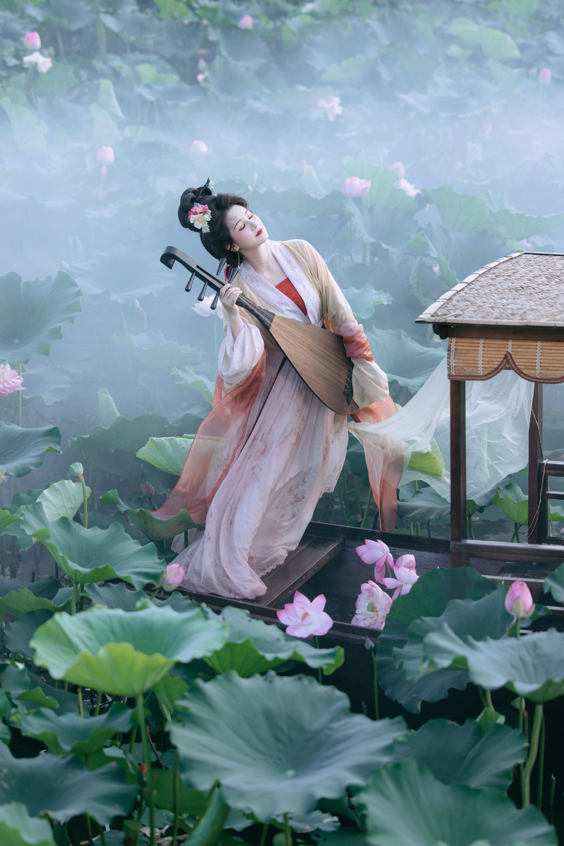 自是花中第一流。一套客片儿