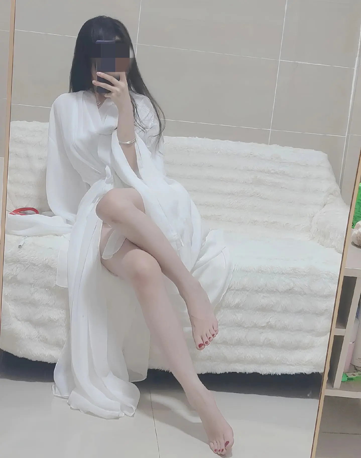 遇见她 如春水映梨花