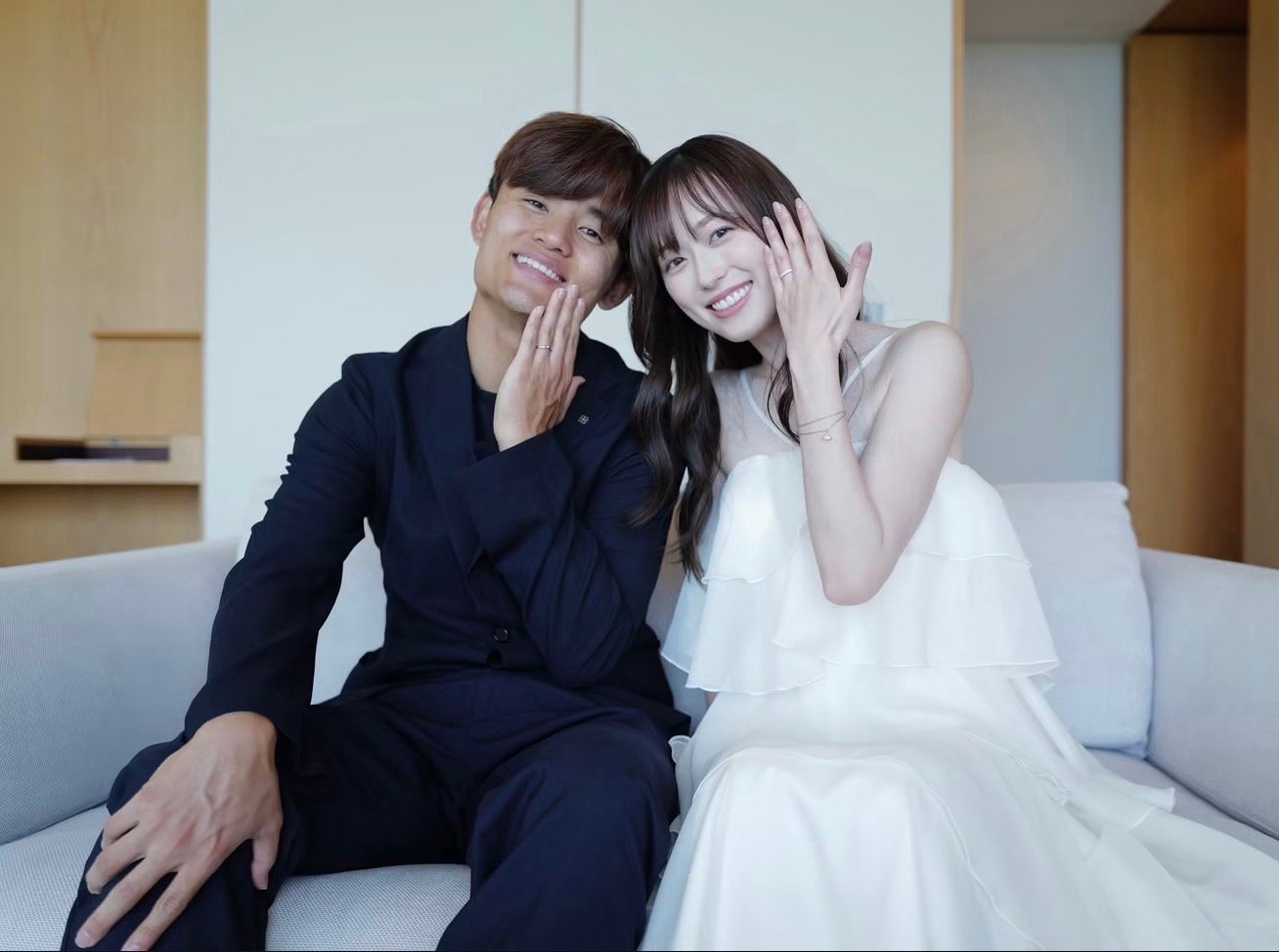 サッカー日本代表 日本代表选手久保建英与女演员福原遥官宣结婚 ​​​
