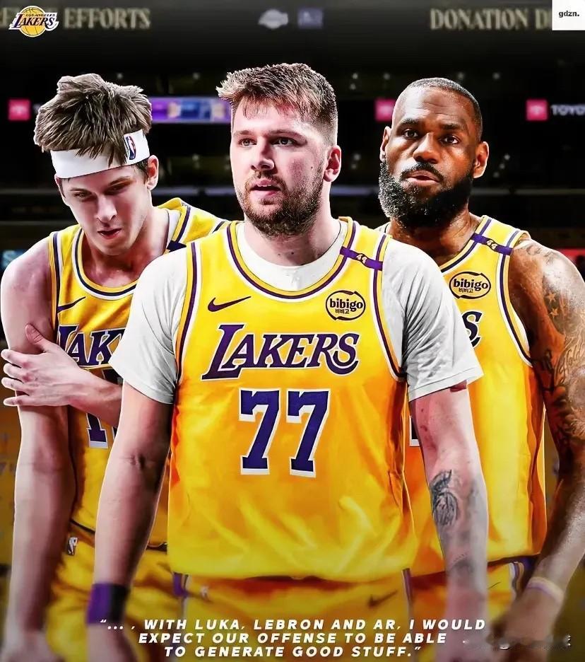 人们总说东子打球像詹姆斯，像哈登，像魔术师，其实他更像另一个人！


巅峰科比，