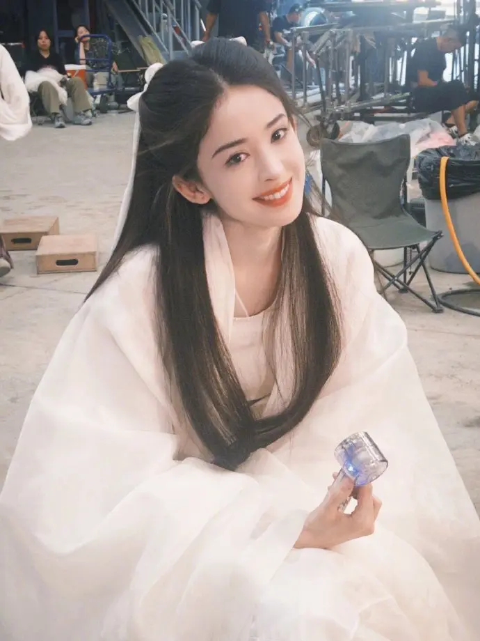 cr：我是娜扎