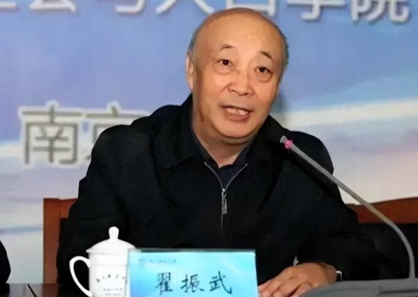 这是被打脸了吗？

2015年冬天，国家公布了全面放开二胎政策，当时，中国人民大