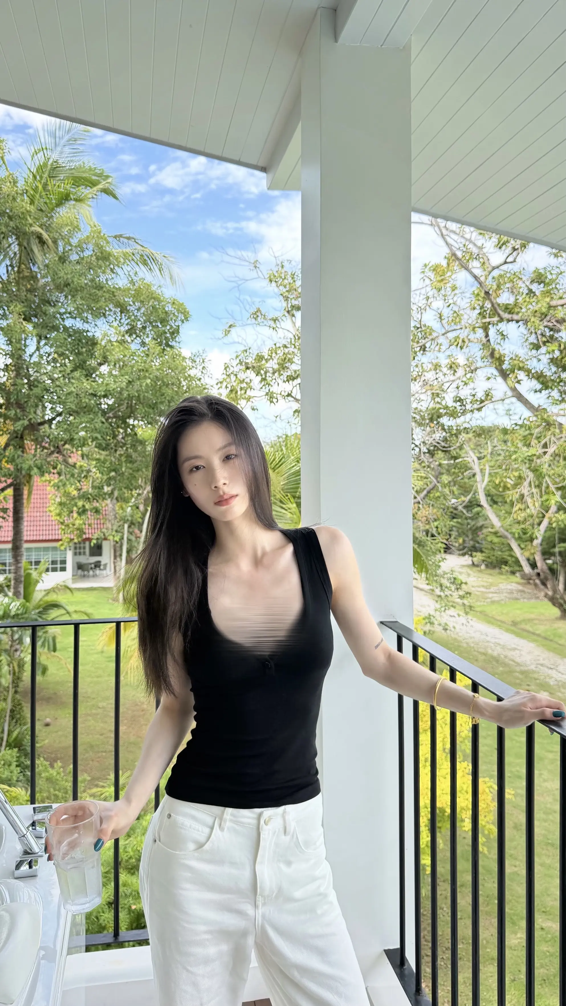 理性的世界吃感性的人