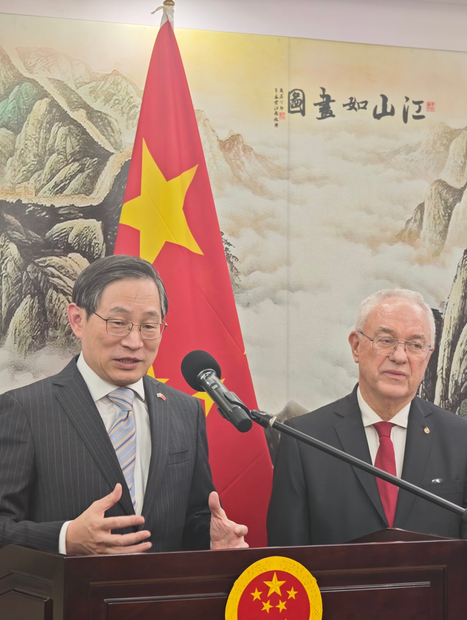 乌拉圭对中国公民免签乌拉圭位于南美洲的东南部，这一南美国家将对持普通护照的中国公