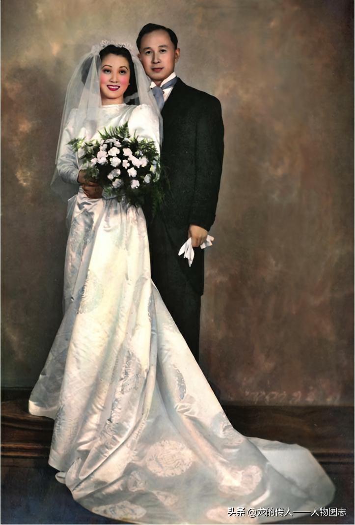 钱学森与蒋英在上海的结婚照