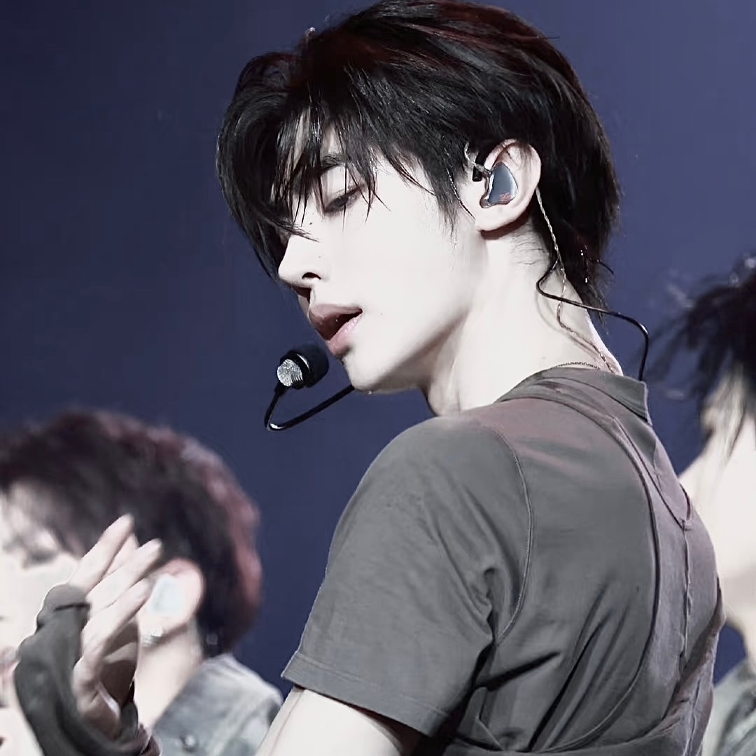 WaChat头像｜朴成训头像｜韩系低饱和｜审美积累 