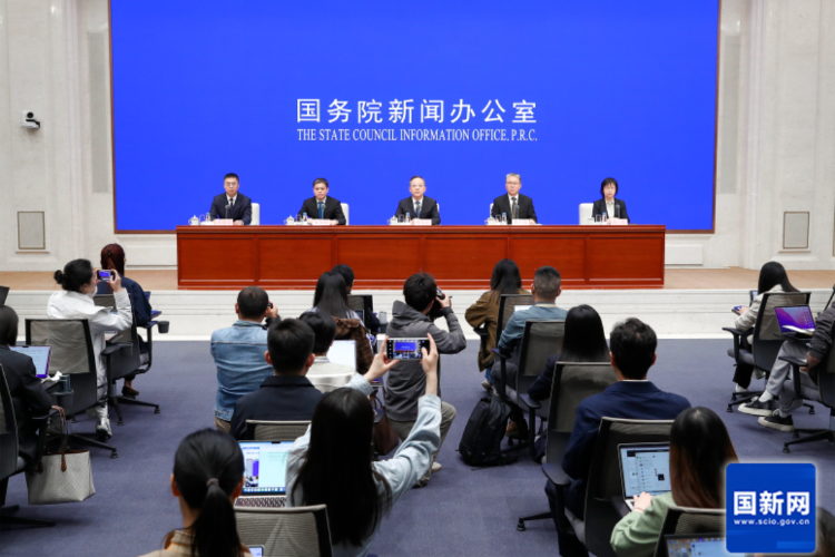 国家版权局：治理“三无”小网站、探索解决跨境侵权盗版难题