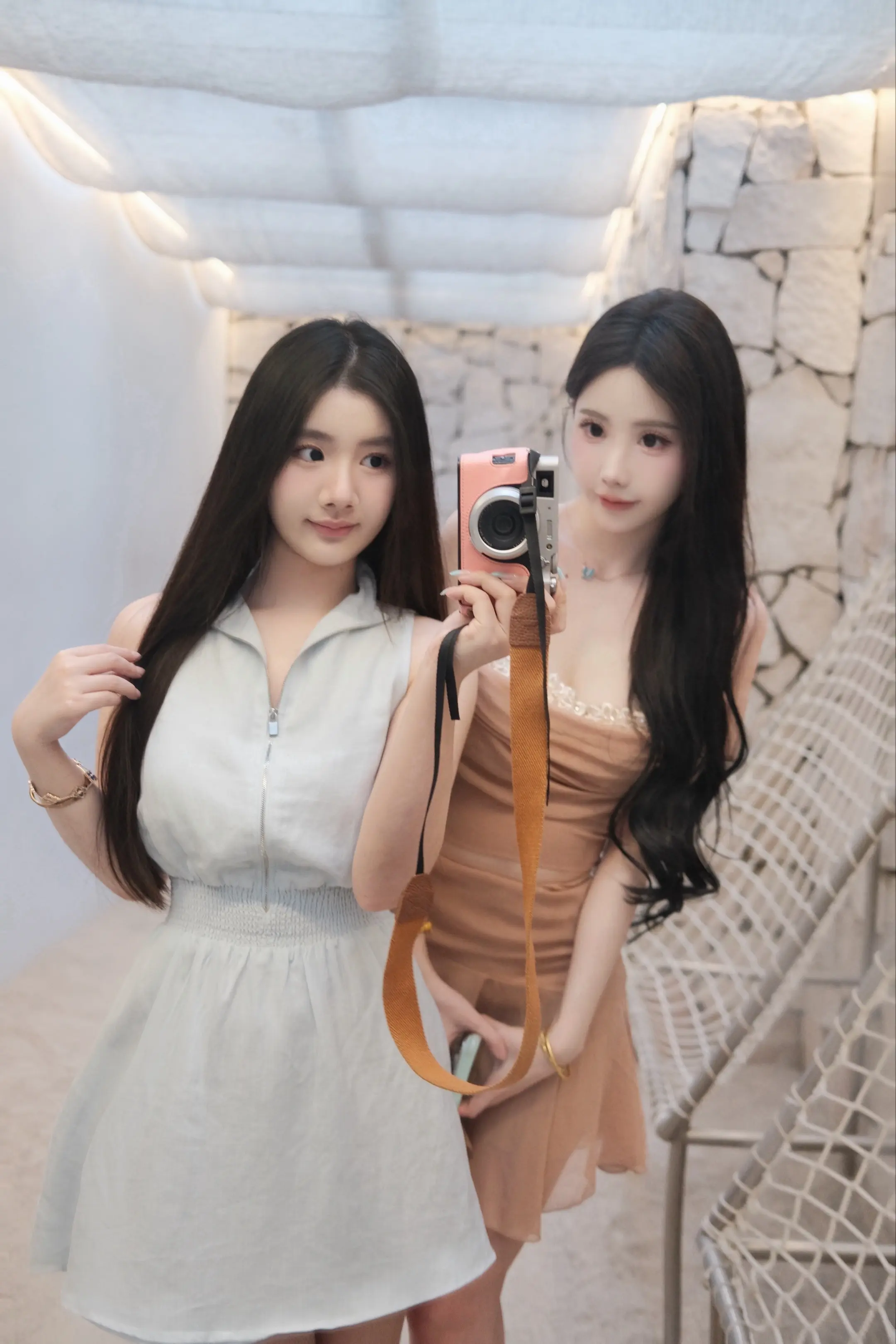 闺蜜你知道的我从小就跟着你了