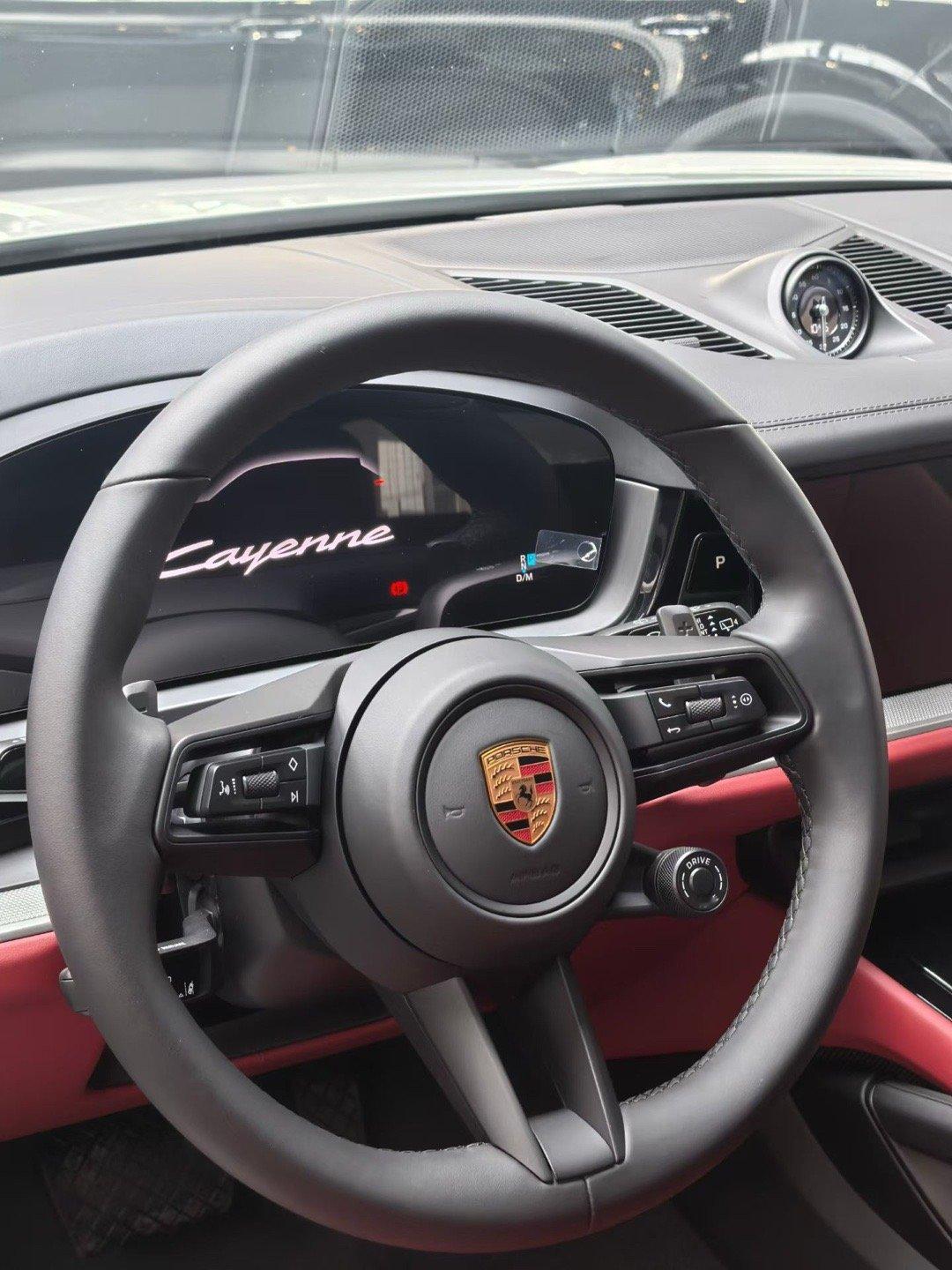 叫你老婆给你买它保时捷