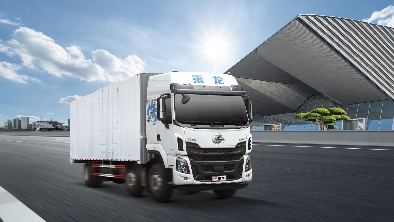 乘龙H5 6x2 LNG 载货车，百公里气耗低至耗18公斤，每公里费用不到1块钱