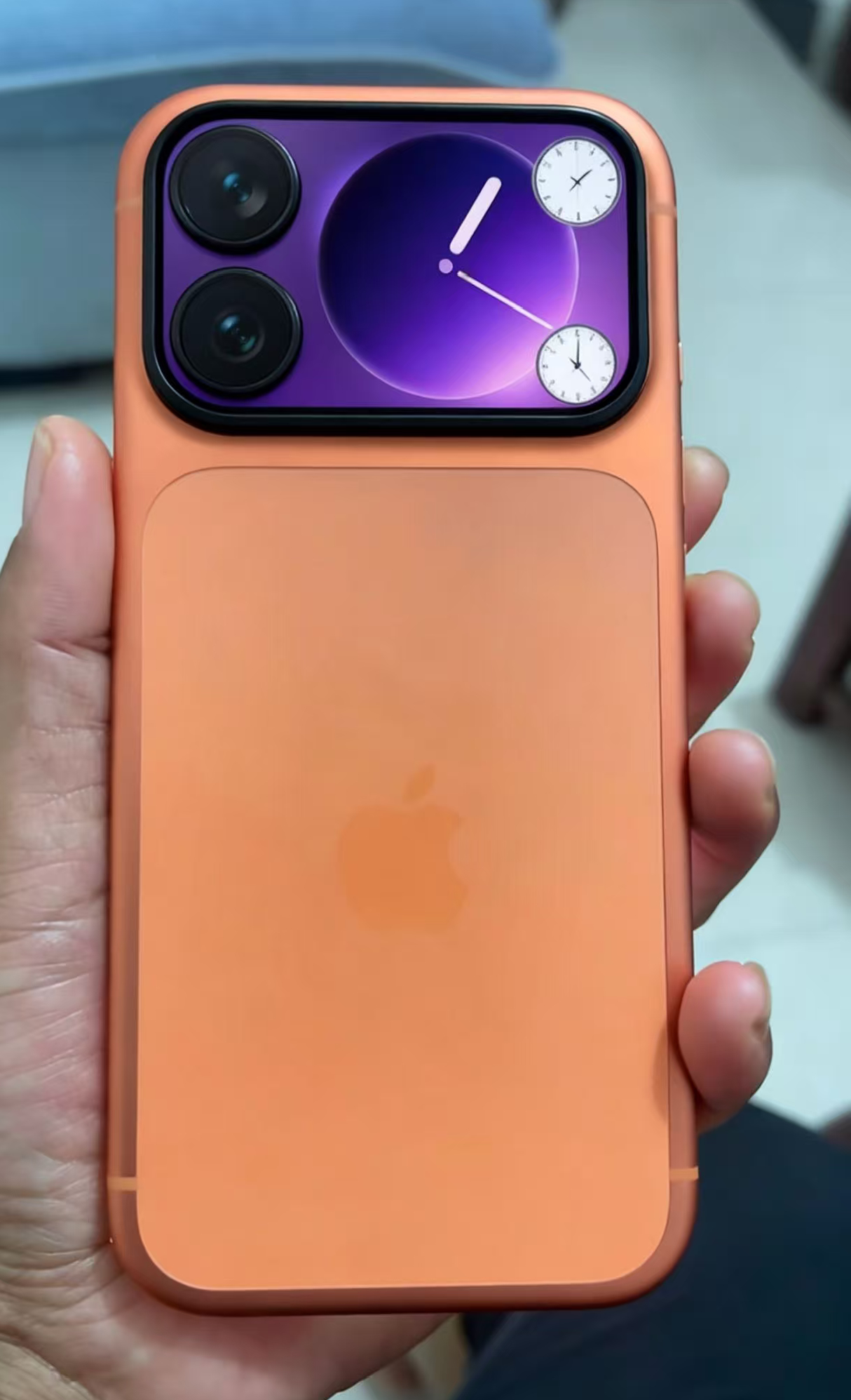 最近新开发了豆包好玩的用法，你们猜猜这是米17pro还是iPhone17pro[