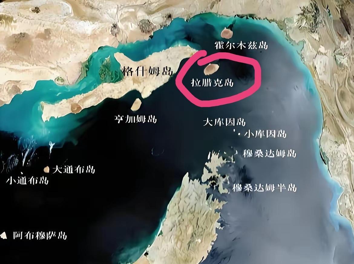 曝：美国正在考虑向伊朗实施“修剪草坪”计划。

美伊缠斗，美国对伊已从强军事打击