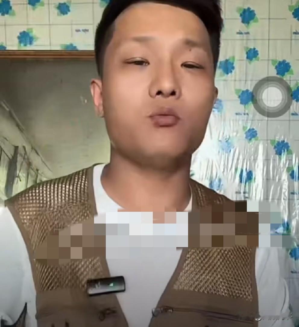 驴家小智表忠心，公开转账记录。

            驴家小智声称与驴爸连麦