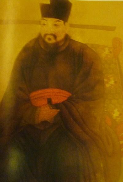 张纶早年进士不第，以武职入仕，却展现出过人的谋略与担当。平定益州王均之乱时，他力
