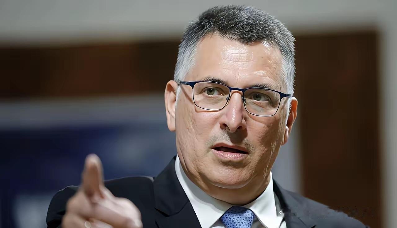 联合国安理会讨论巴以局势时，俄罗斯代表涅边贾严肃批评以色列扩建定居点，称其违反国