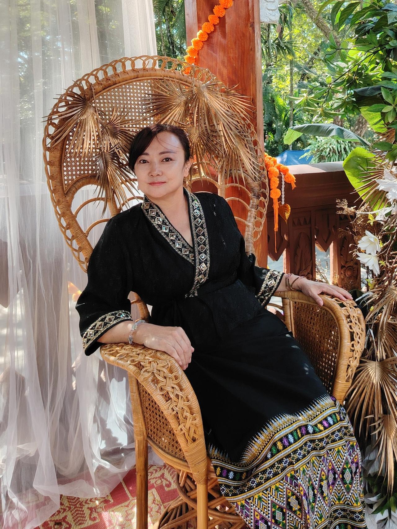 晒图笔记大赛西双版纳，穿上傣族服装，美美哒[爱慕]