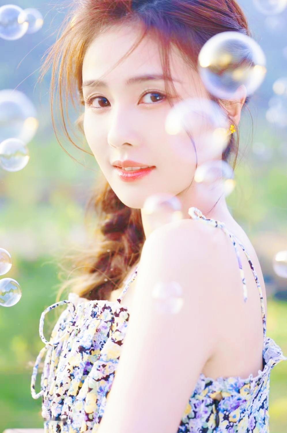 喂 你有没有看见一只小鹿接🎤白鹿 白鹿王韵娜  专栏 · 𐙚⊹小菠甜饼✉~★