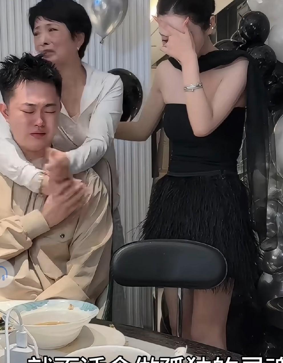 先说最扎心的一笔账。
巴扎黑亲口把底牌亮了，所谓3.5个亿的身家，根本就是小冠军