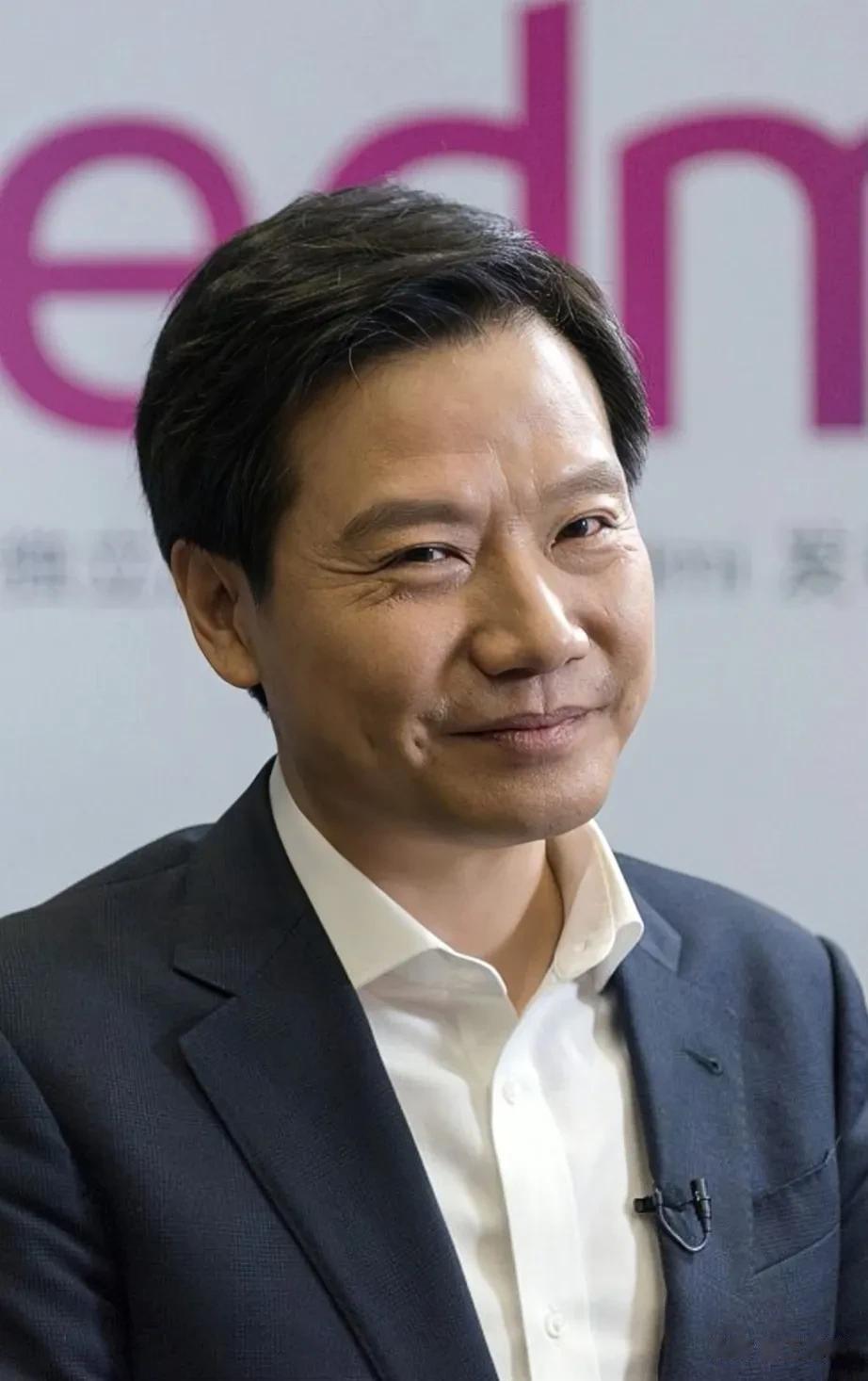 雷军和任正非，各自的优势在哪里？

一个出生于湖北教师家庭，一个出生中学校长家庭