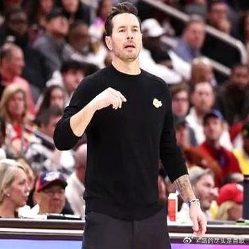 《湖人19分大胜奇才 竟暗藏两大扎心坏消息》湖人主场120比101赢了奇才，赢1