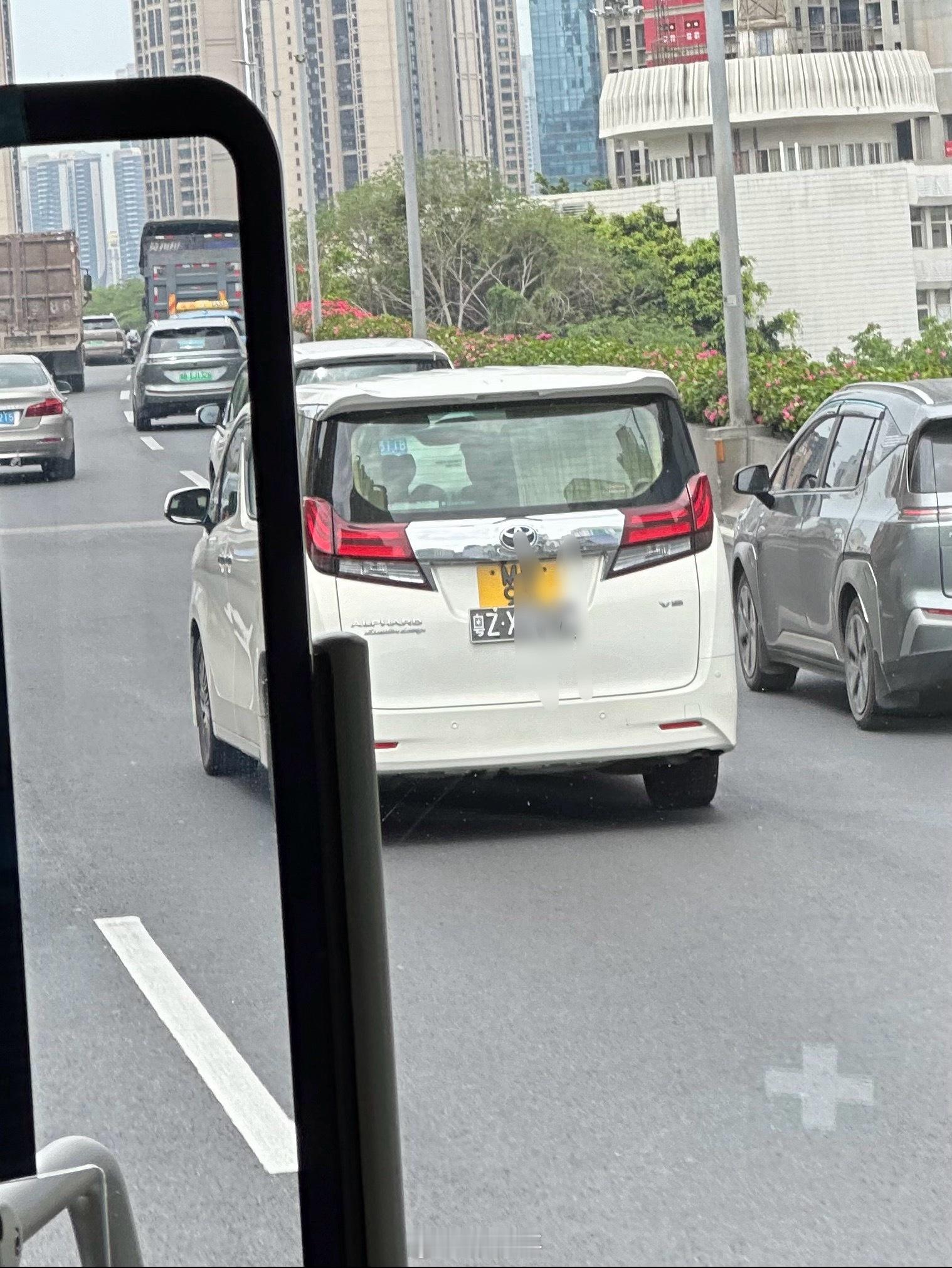 不得不说，深圳的有钱人真多 深圳·华强商业圈