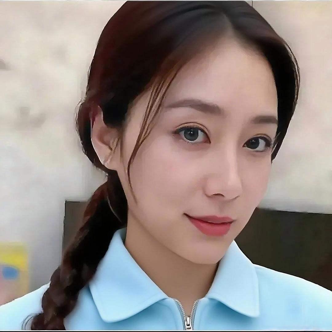长沙有桩离奇事，听得人直咂舌。

一个女生和男房东处着处着，不想交房租了，干脆住