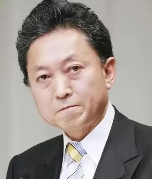 近日，日本前首相鸠山由纪夫近日再次发声，点明当年中国放弃日本战争赔款，是周总理区