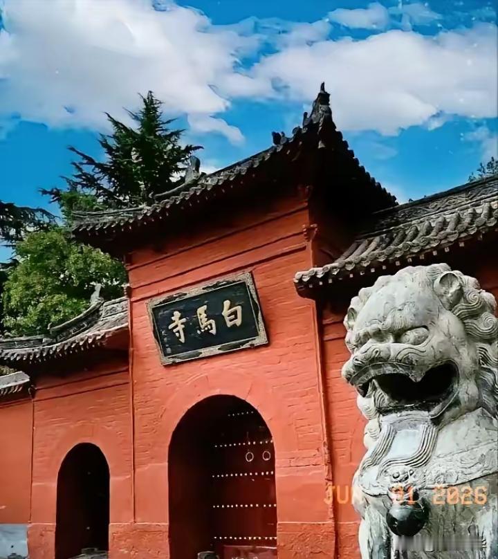 “被判24年的释永信以为这事儿就算完了
仅仅两天后，他又一次被牢牢钉死在耻辱柱上