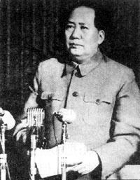 “学制要缩短，教育要革命，资产阶级知识分子统治我们学校的现象，再也不能继续下去了