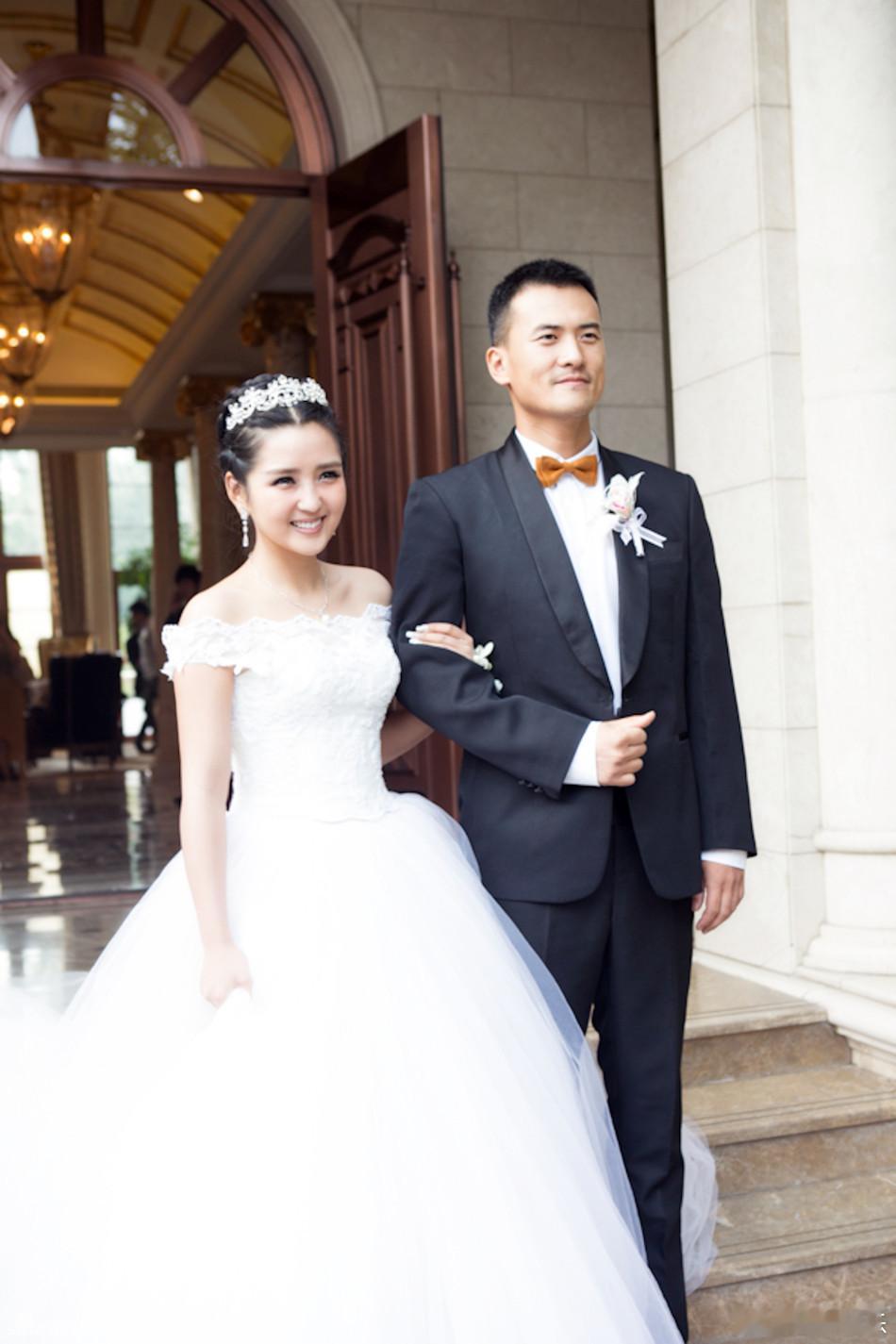 赫子铭一句“谁眼睛没瞎过”道尽过往，坦言不后悔当年选择，成年人需承担后果，如今再