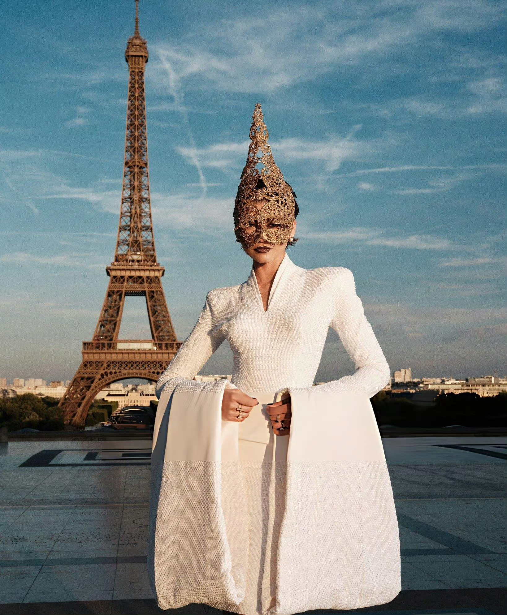 Zendaya ×《奥德赛》巴黎首映礼红毯造型 📸in Givenchy by