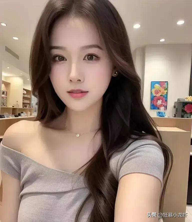 男人对女人示好的时候，女人就应该引起注意。假如你是单身女性，他是不是想和你发展一