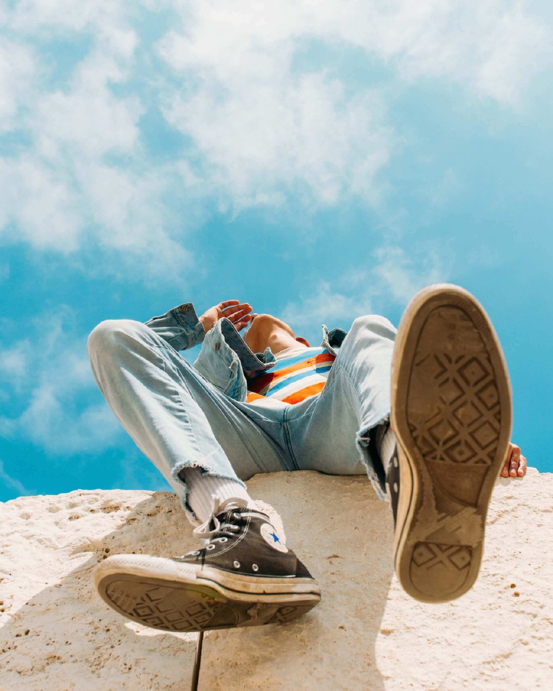 照自己的意愿一息尚存，也好过听从别人的安排，虚张声势地过着浅薄生活。| 珍妮特·