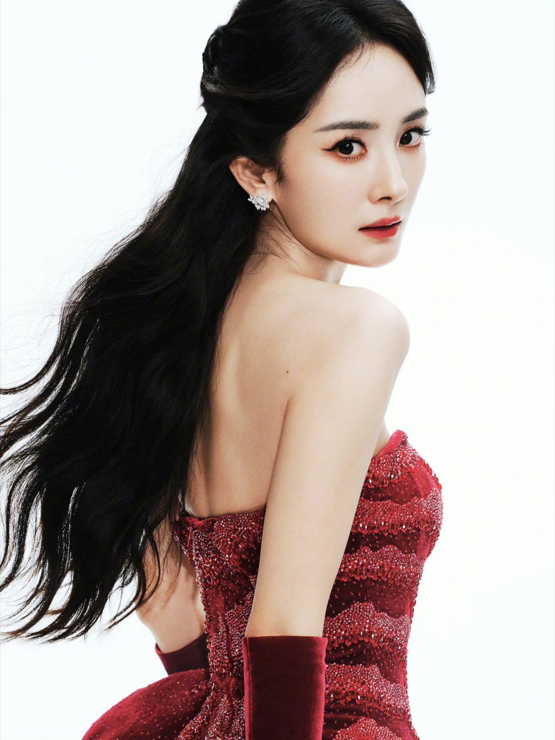 杨幂超A女王气场杨幂红色抹胸女王级别 好飒好美的幂幂！ ​​​