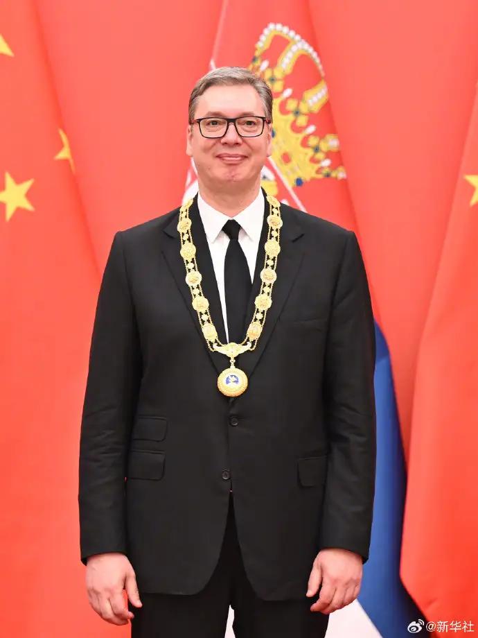 中国授予塞尔维亚总统武契奇“友谊勋章”意味着什么?
在我看来，通俗点讲就等于中国