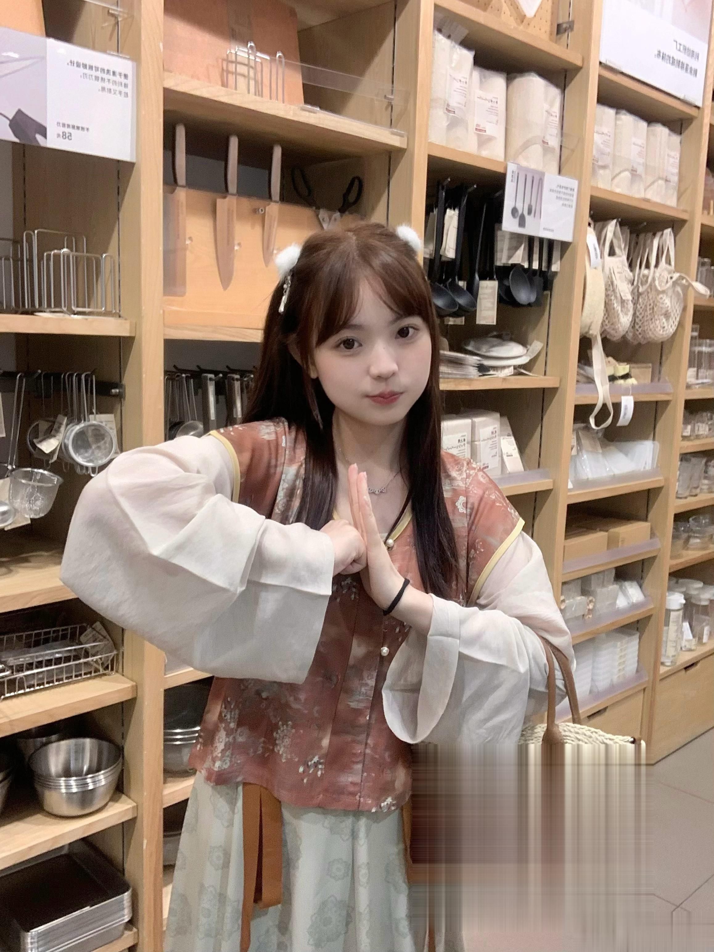 不愧是汉服！ ​​​