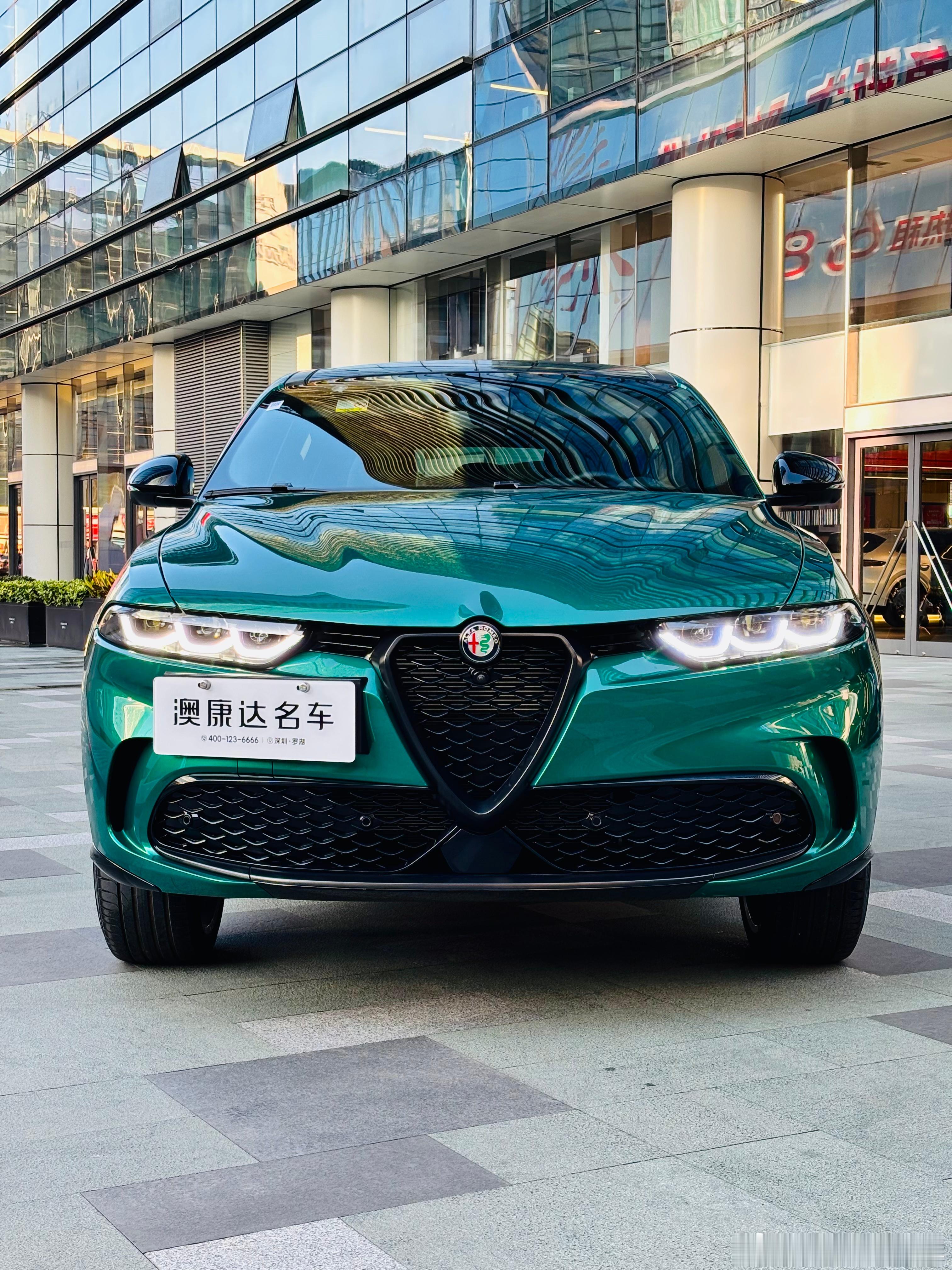 现在遍地都是新能源车，给大家看一台油的！阿尔法罗密欧 Tonale，268HP 