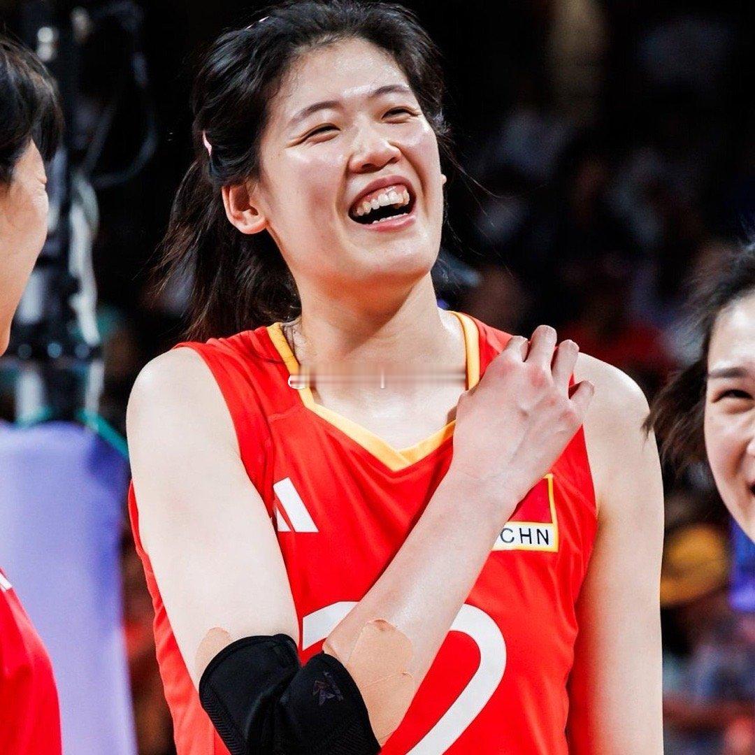 终于！🇨🇳李盈莹成功转会🇮🇹米兰✅🇮🇹米兰25-26赛季阵容：▶️二