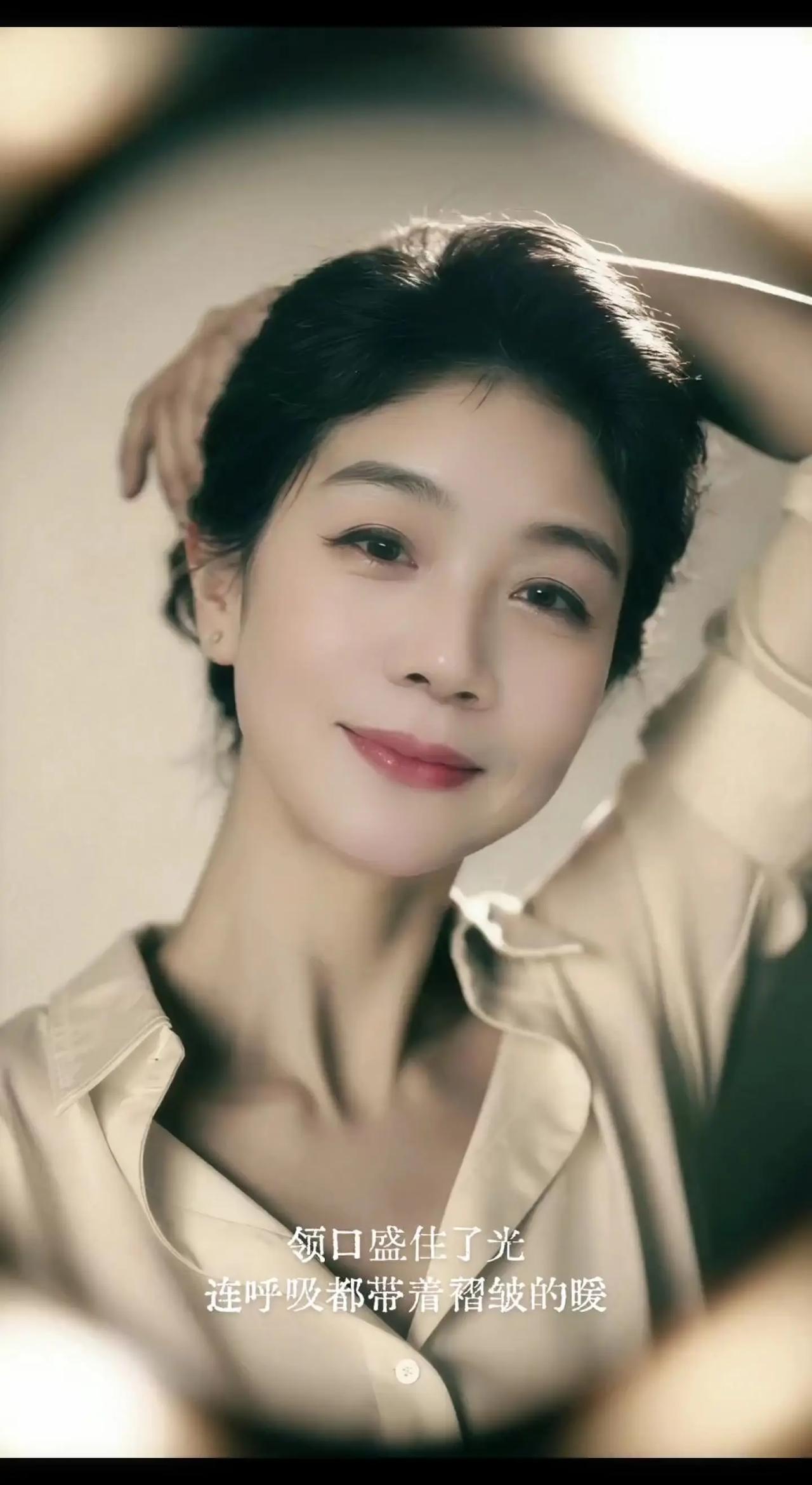 Ai解锁胶片风。